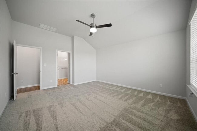 Building Photo - 136 Osceola Dr
