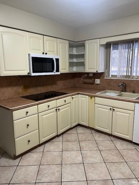 Building Photo - 9118 Riverdale Ave