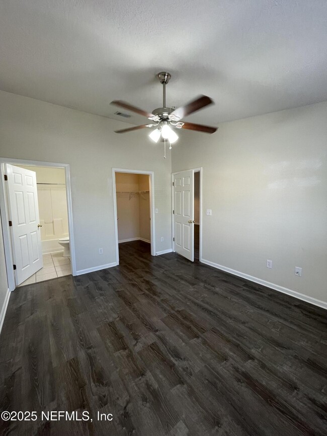 Building Photo - 6965 Ortega Woods Dr