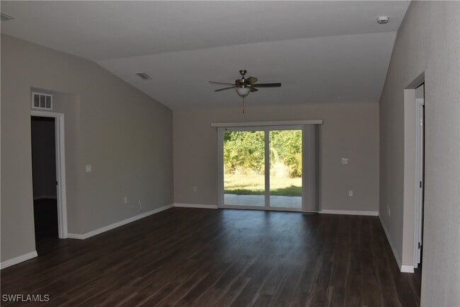 Building Photo - 152 Red Cedar Park