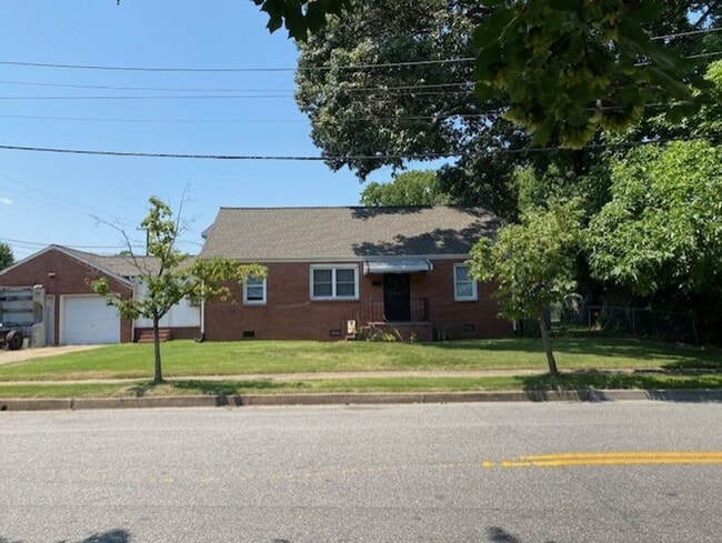 Primary Photo - Brandon Place
