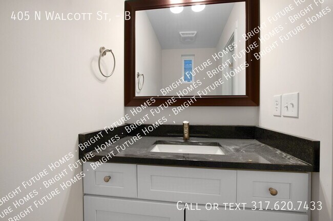 Building Photo - 405 N Walcott St