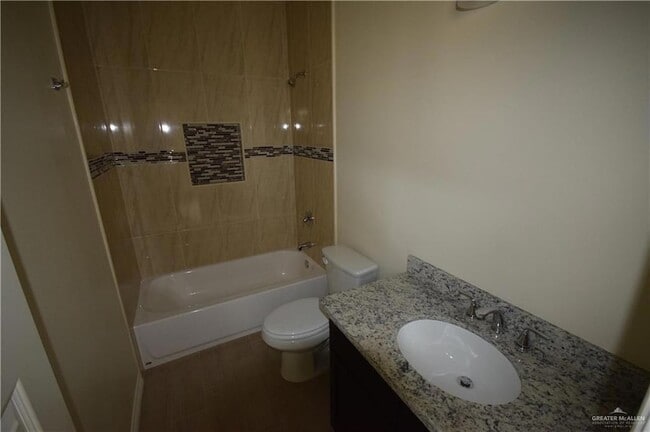 Building Photo - 1215 Upas Dr