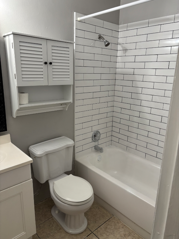Building Photo - 453 D St