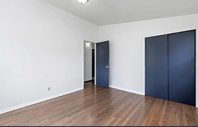 Building Photo - 6455 Chestnut Ave