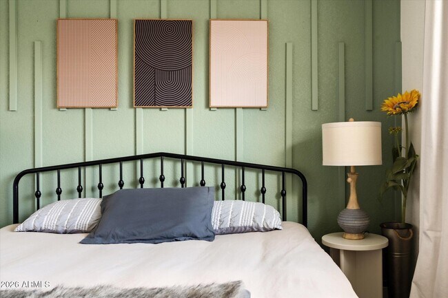 Building Photo - 423 N 73rd Pl