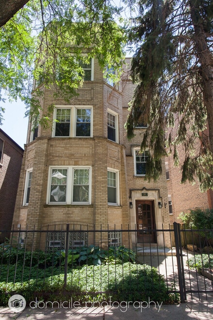 Building Photo - 2141 W Arthur Ave