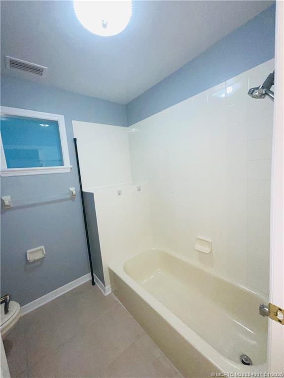 Building Photo - 1581 SW Harbour Isles Cir