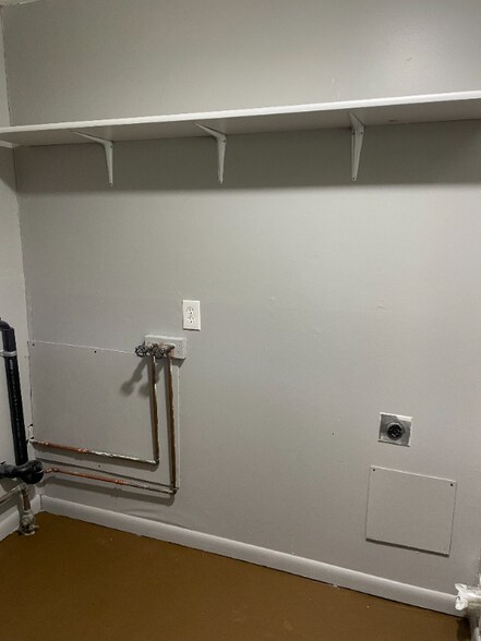 Building Photo - 4988 Dee Mar Ave SW