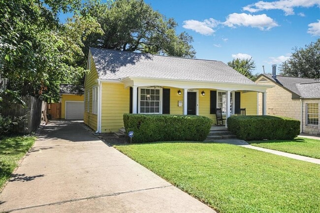 Building Photo - 1707 Mohle Dr