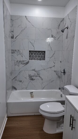 Building Photo - 698 Delta Rd