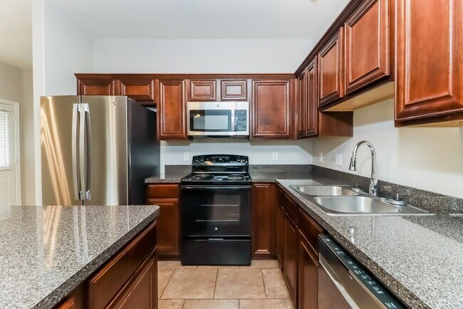 Building Photo - 2412 Hawkwood Ct