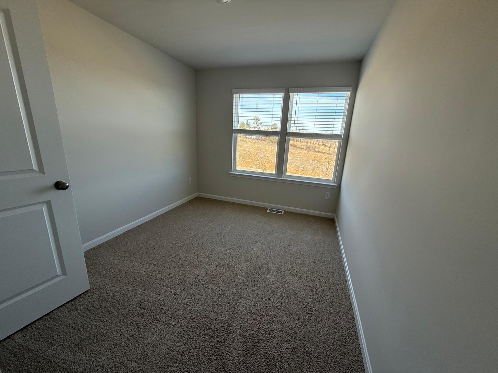 2nd bedroom - 157 Tigney Dr