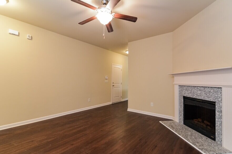 Building Photo - 534 Lobdale Falls Dr