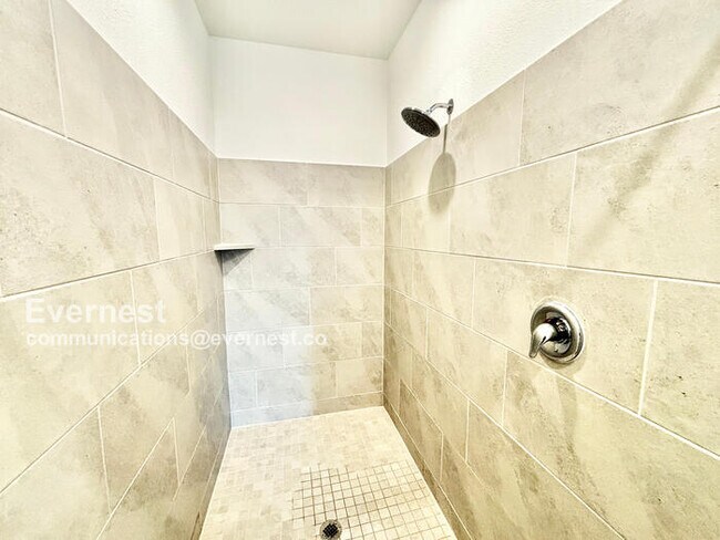 Building Photo - 1353 Rockwell Dr