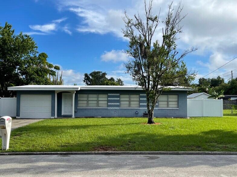Building Photo - 1515 Sawyerwood Ave