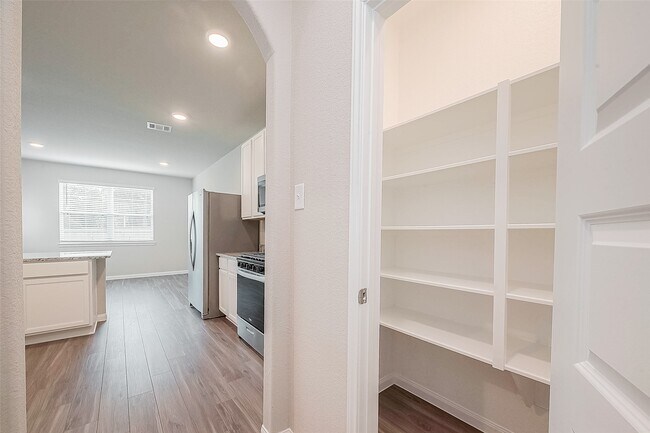 Building Photo - 2335 Tavo Trails Dr