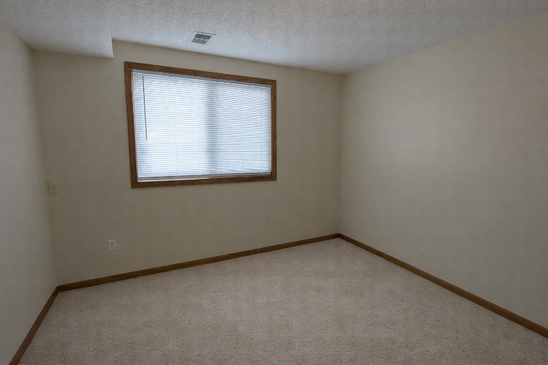 Building Photo - 10563 Martin St NW