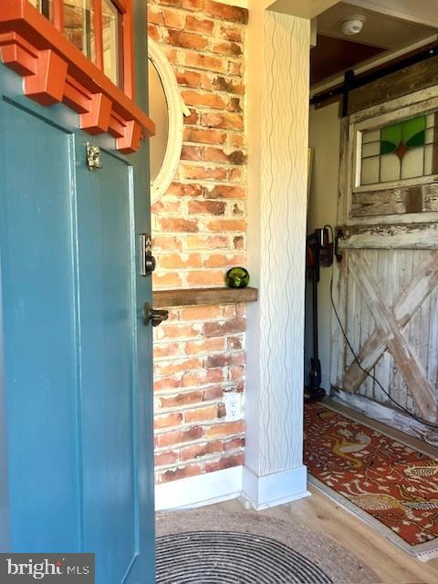 Building Photo - 264 Lake St