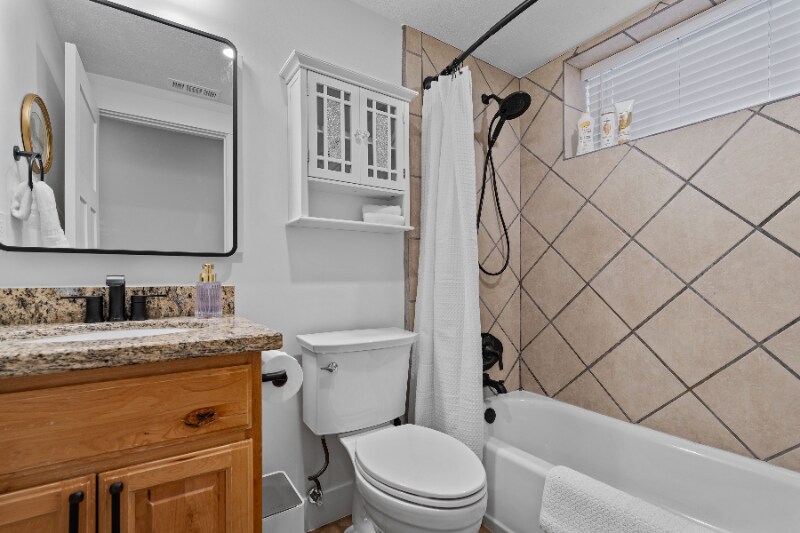 Building Photo - 518 Koneta Ct