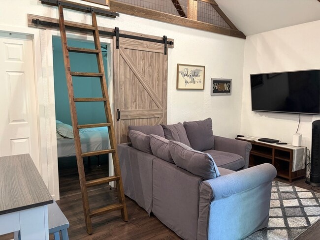 Building Photo - Charming "Tiny Home" Living – 1BR + Loft Carriage House