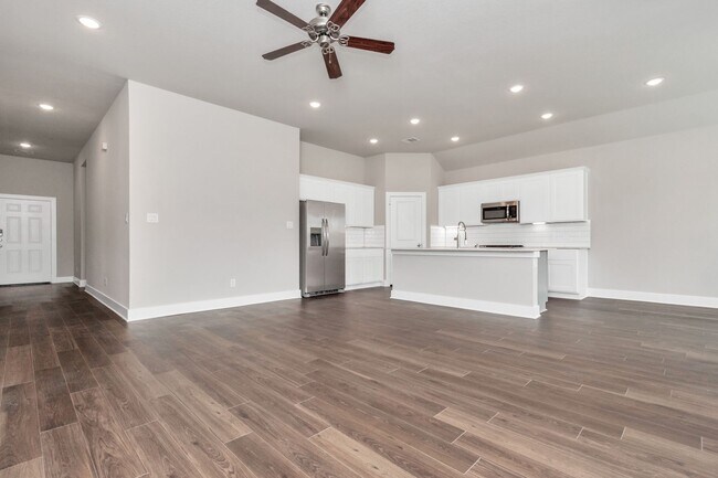 Building Photo - Welcome to the Drake – Where Comfort Meets...