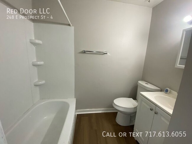 Building Photo - Beautifully renovated 1 bedroom in York City.