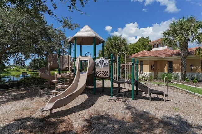 Building Photo - 510 Latitude Ln