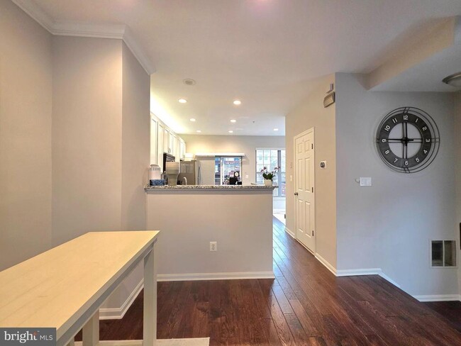 Building Photo - 5300 Arapaho Ln