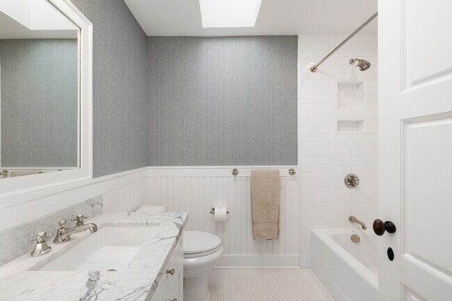 Building Photo - 521 Spoleto Dr