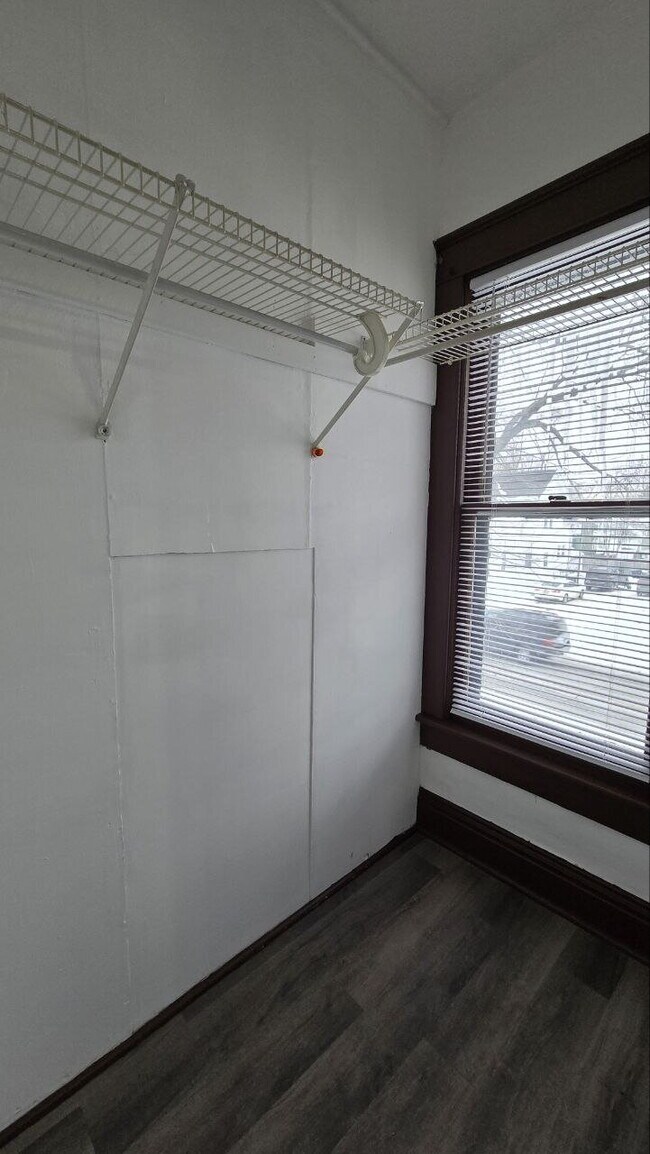 Building Photo - Spacious 3BR/1BA First-Floor Home with Garage & Fenced Yard in Quiet Michigan City Neighborhood