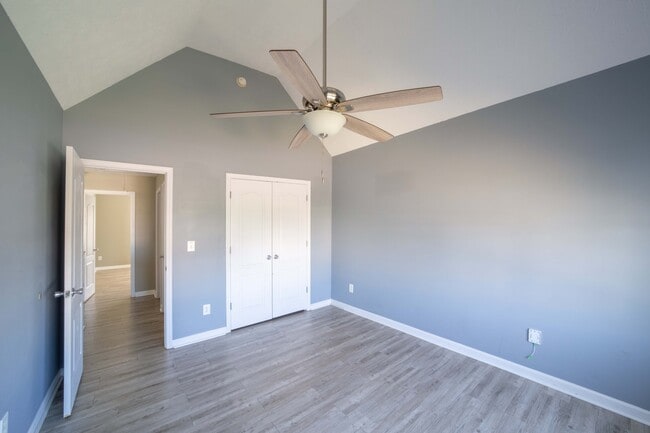 Building Photo - 26 Apache Trail