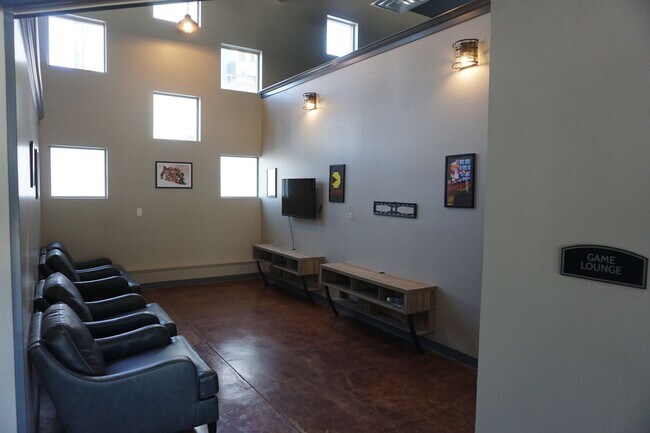 Building Photo - Charming Studio for Rent: Enjoy the Added ...