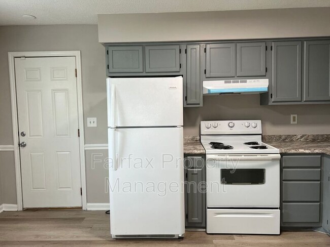 Building Photo - 1117 Pecan Pl