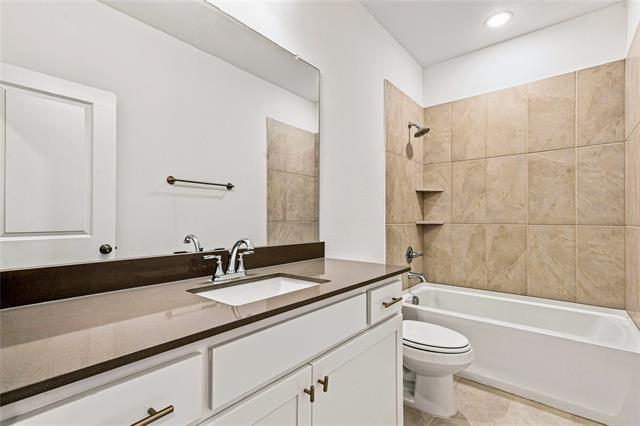 Building Photo - 537 Parkside Dr