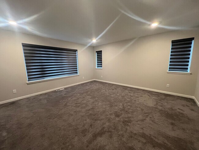 Building Photo - McCormick Village Giant! Bed/Bath on Main, Fenced Yard, Generator & More!