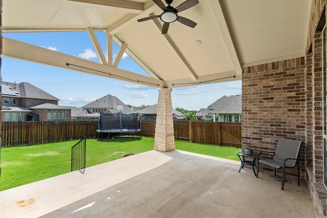 Building Photo - 508 Hidden Creek Way