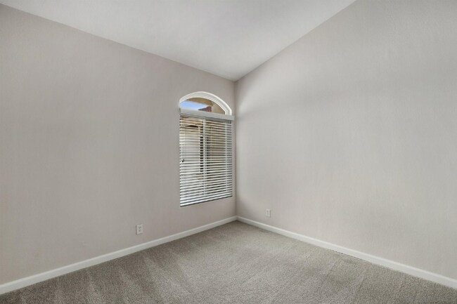 Building Photo - 2395 Rancho Del Oro Rd