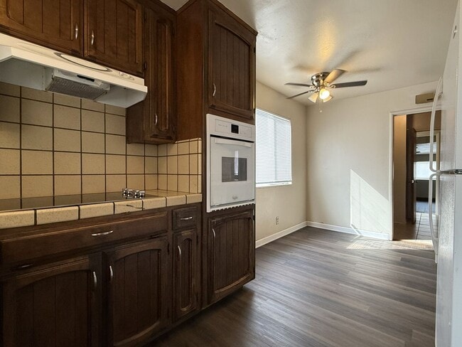 Building Photo - Available NOW! 4/2 With New Exterior Paint!! Move in Special, Half off first month's rent.