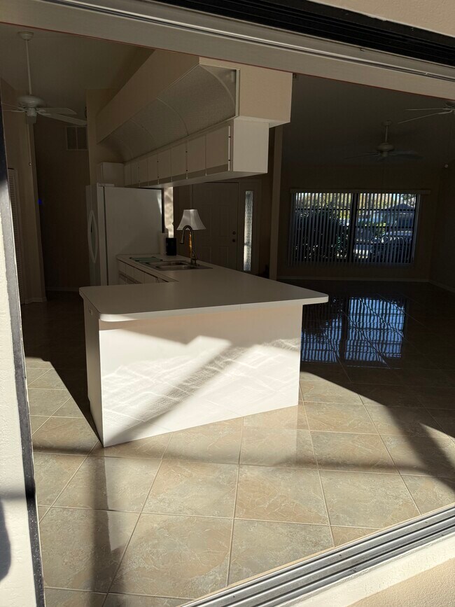 Building Photo - 486 Chamber St NW