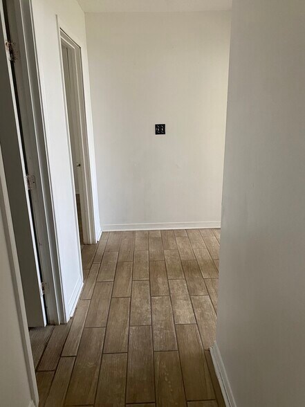 Building Photo - 2608 Angelique Dr