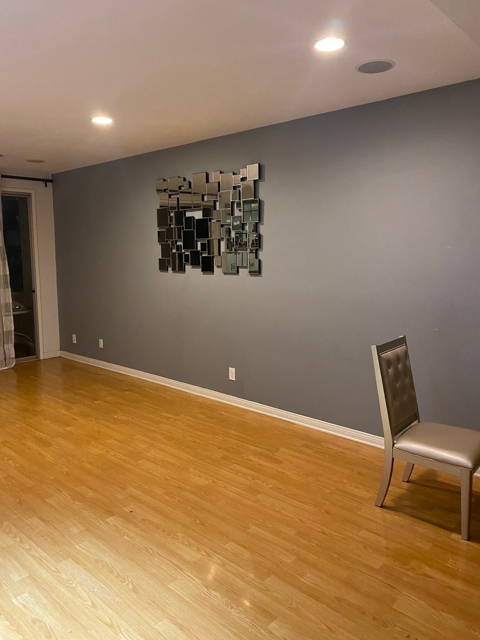 Building Photo - 10650 Holman Ave