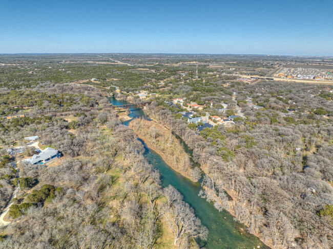 Building Photo - 1033 Easy Gruene