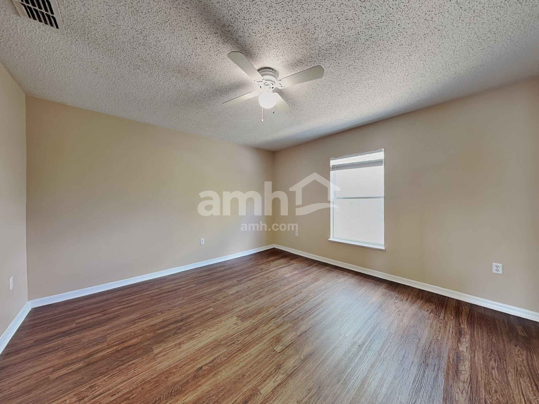 Building Photo - 934 Brenton Leaf Dr