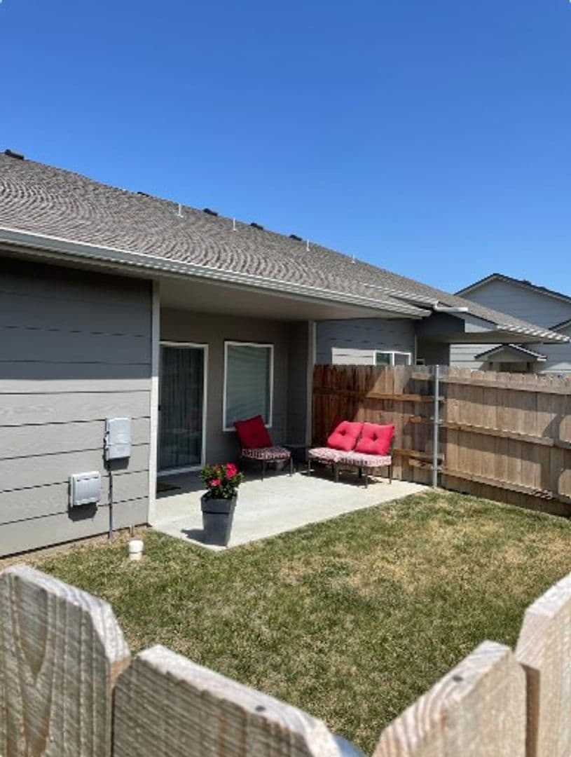 Building Photo - 8160 E 34th Ct S