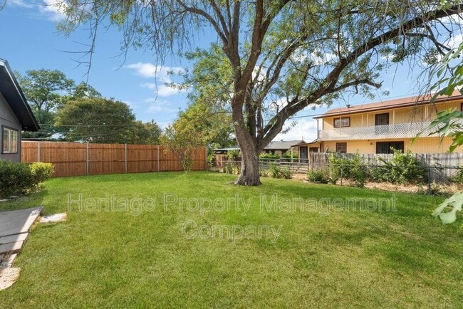 Building Photo - 4407 Bikini Dr