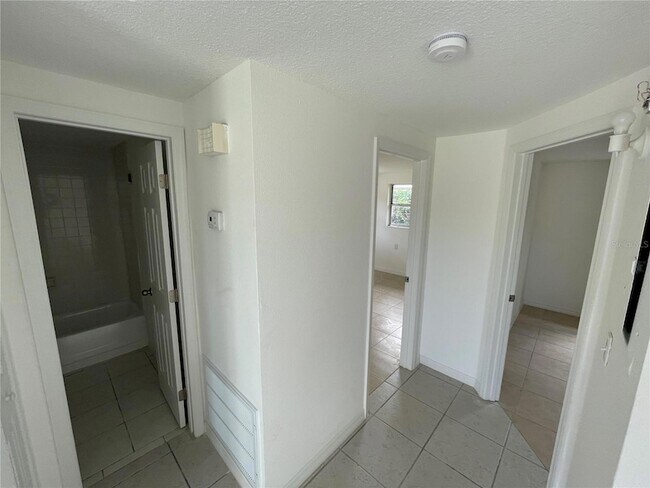 Building Photo - 5321 Avery Rd