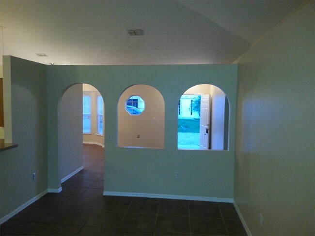 Building Photo - 221 Cobalt Dr