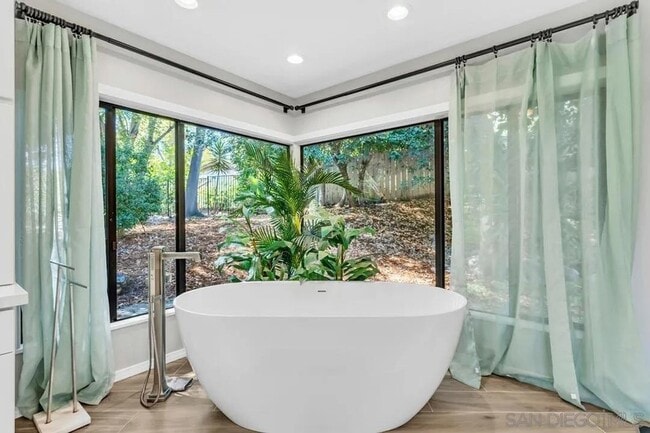 Building Photo - 4588 Conrad Dr