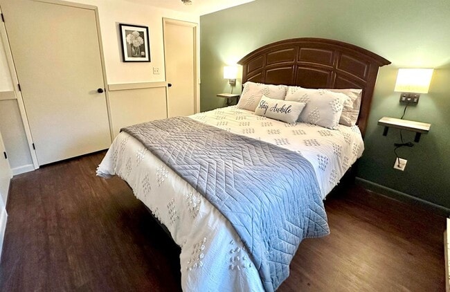 Building Photo - 22 Orris Rd